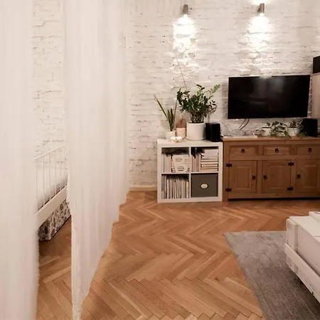 Magical Apartment *